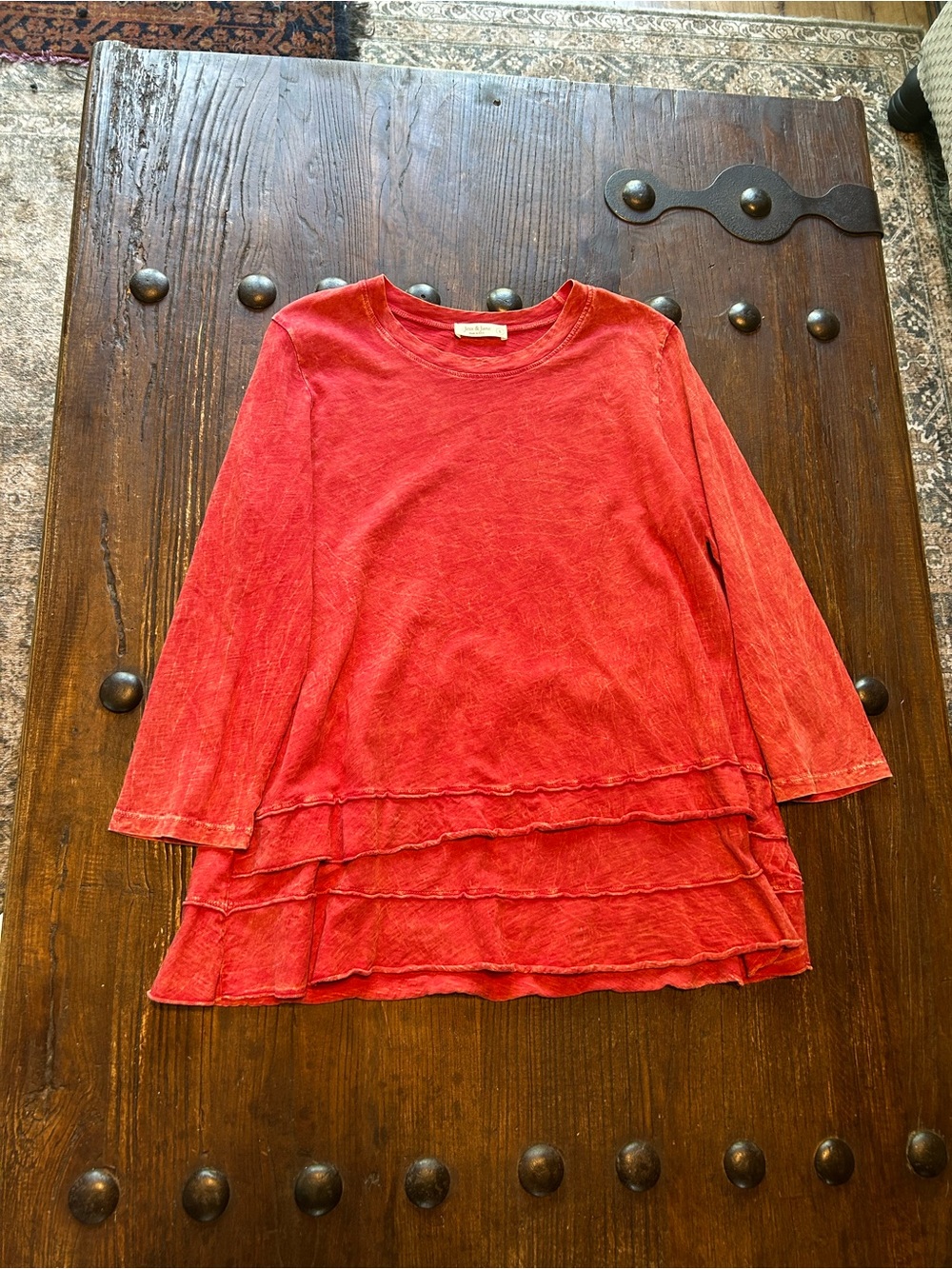 Tiered Hem Long Sleeve Tunic Top — Red